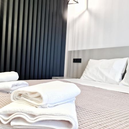 Agnanti-Apartments B Никити Екстериор снимка