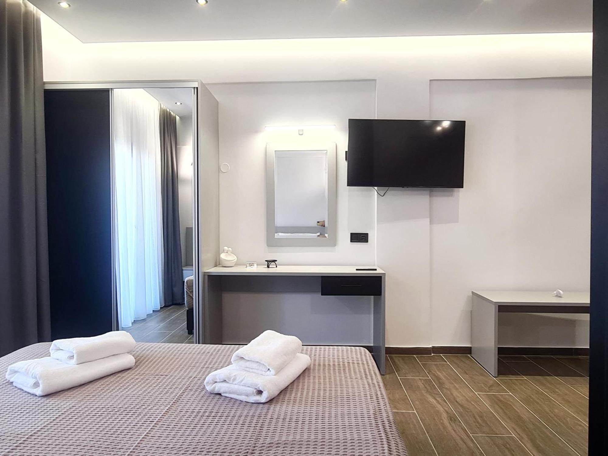 Agnanti-Apartments B Никити Екстериор снимка
