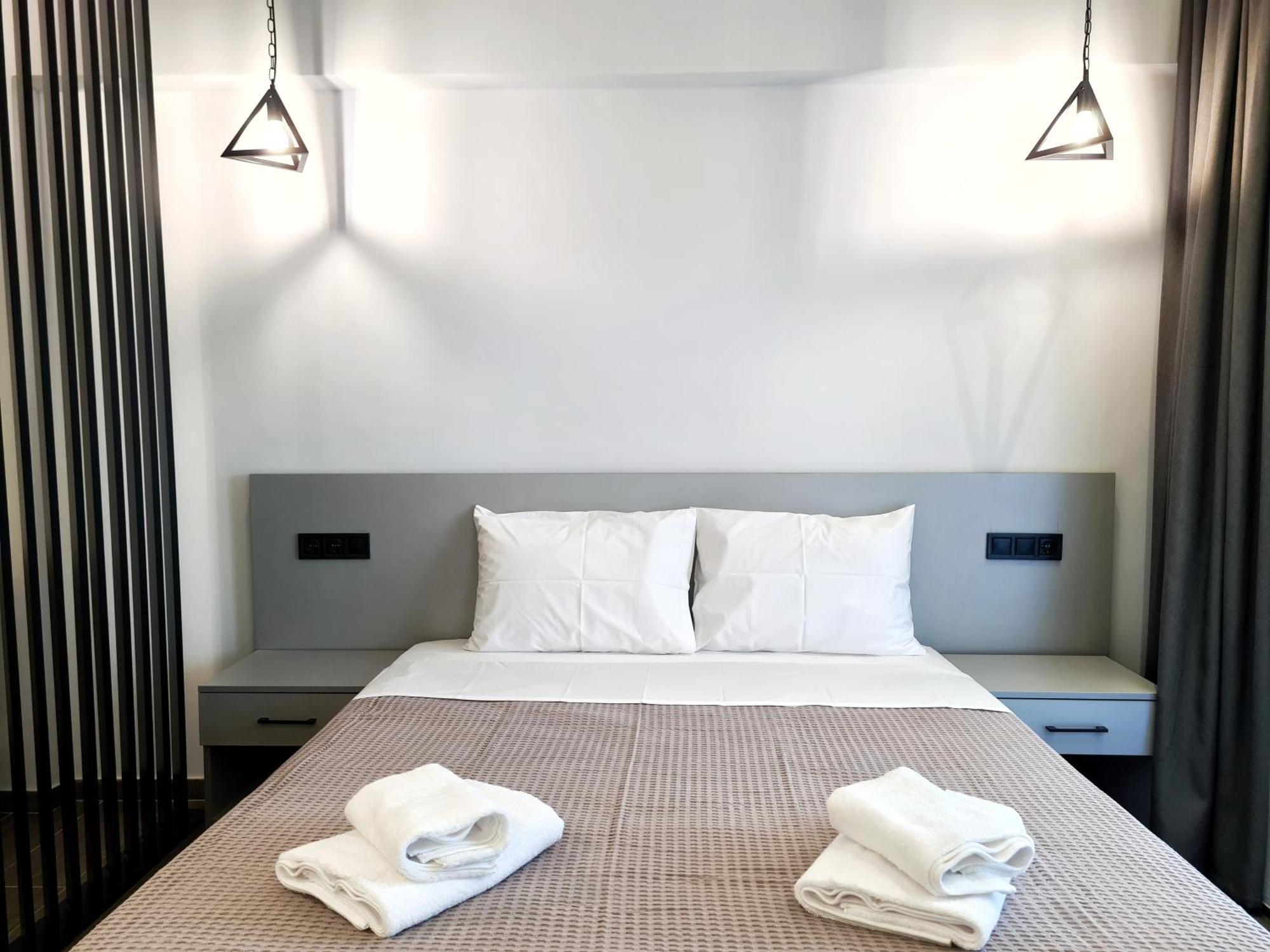 Agnanti-Apartments B Никити Екстериор снимка