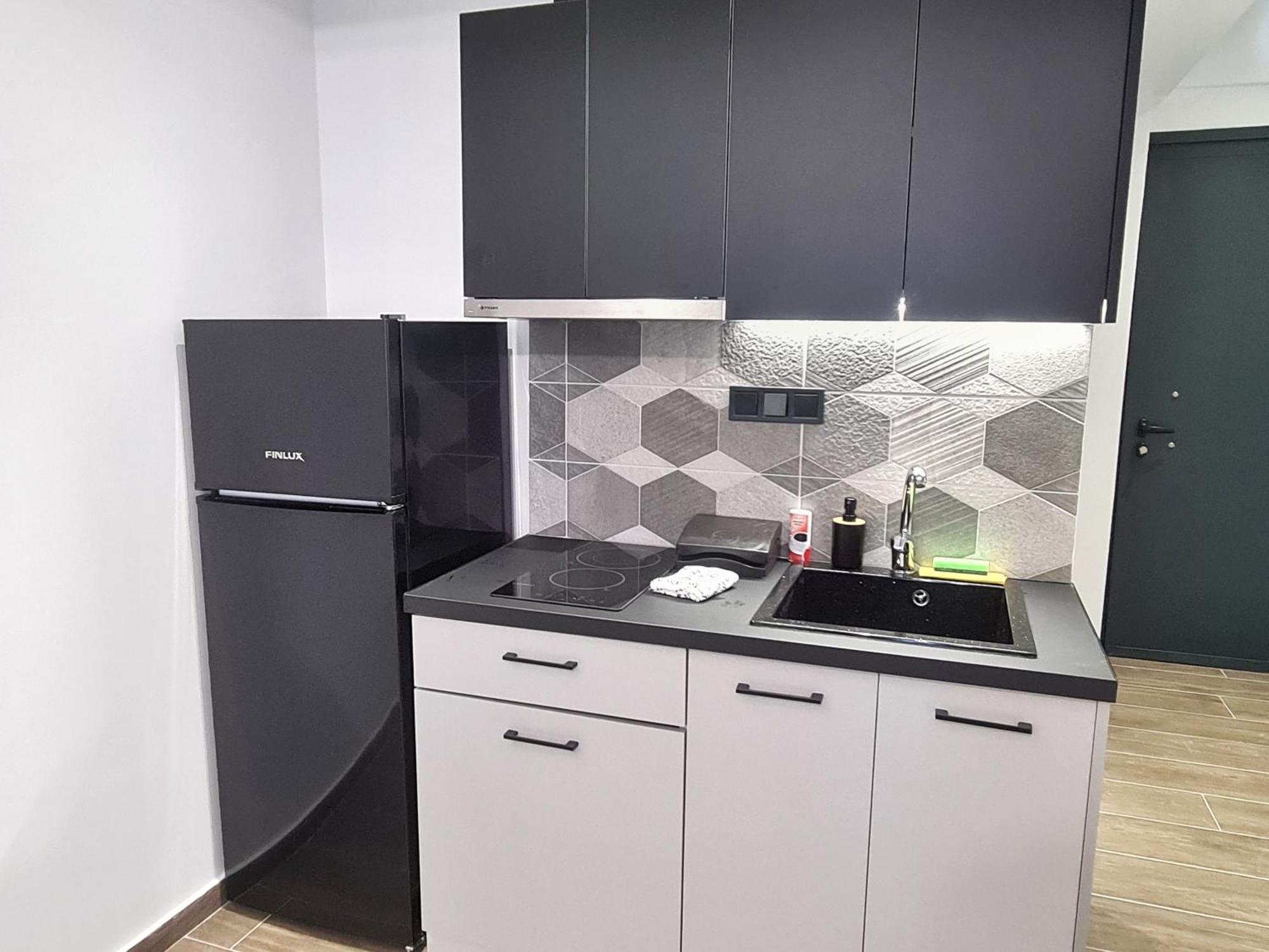 Agnanti-Apartments B Никити Екстериор снимка